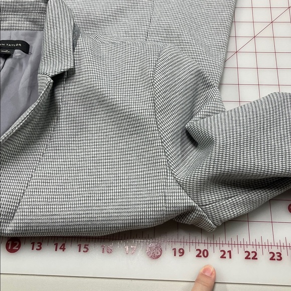 ANN TAYLOR NWOT Career Grey/White Houndstooth 2 Pocket/Button Classic Blazer 12 - Picture 15 of 16
